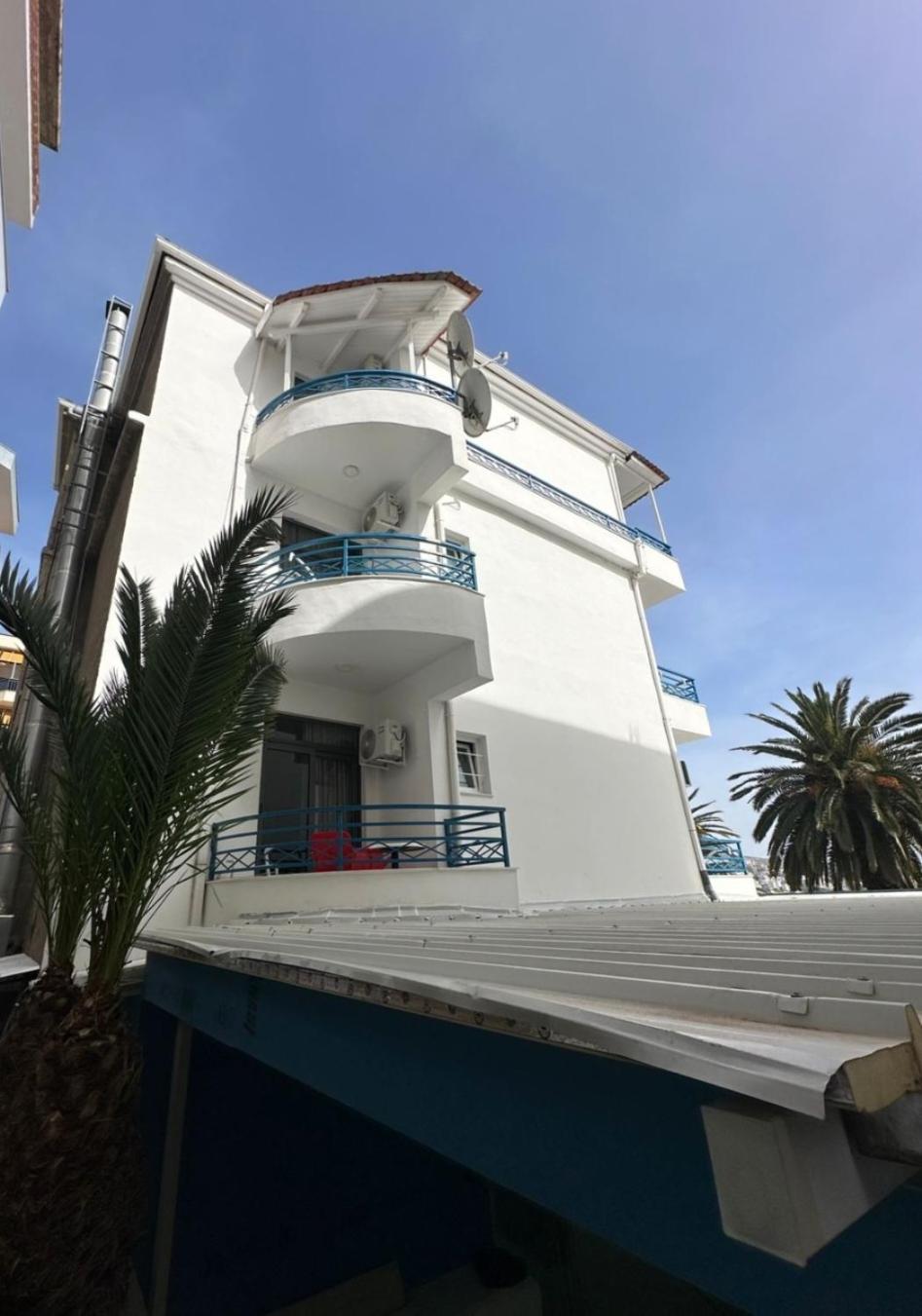 Hotel Ari Sarande Bagian luar foto