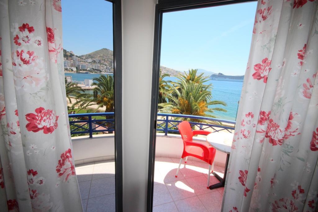 Hotel Ari Sarande Bagian luar foto