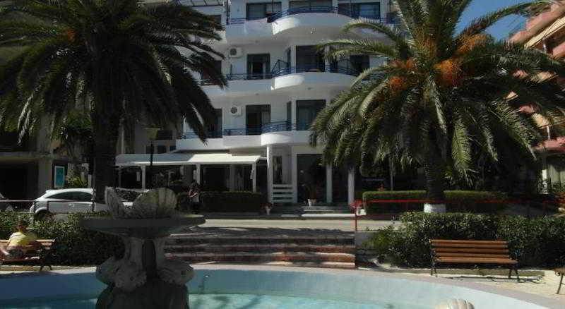 Hotel Ari Sarande Bagian luar foto